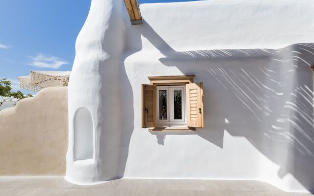 Kallos Villas & Suites