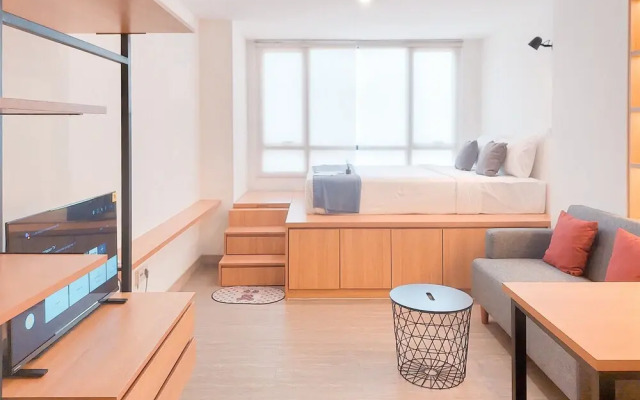 Comfortable Studio At Collins Boulevard Apartment
