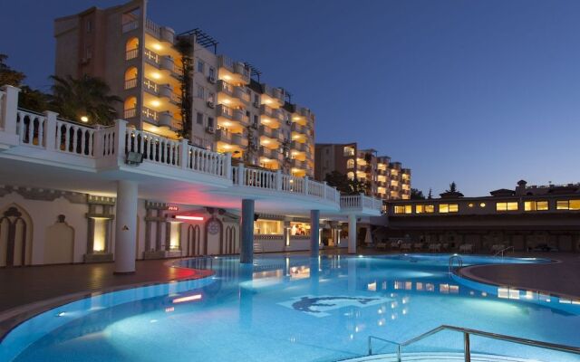 07 Group Hotel
