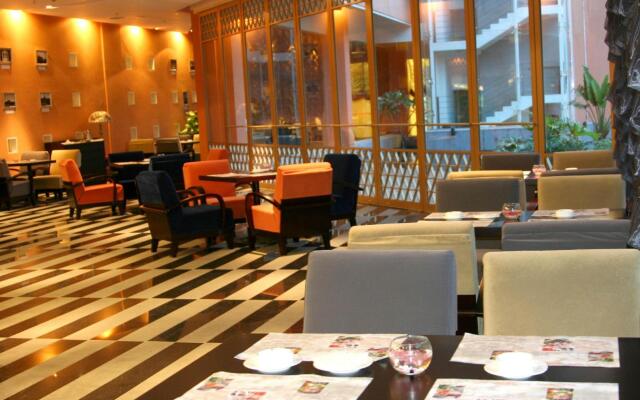 The University Town Hotel