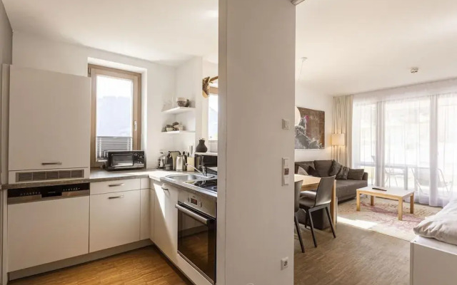 Apartment With Roof Terrace