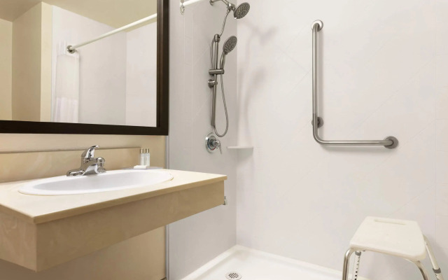 Travelodge by Wyndham North Battleford