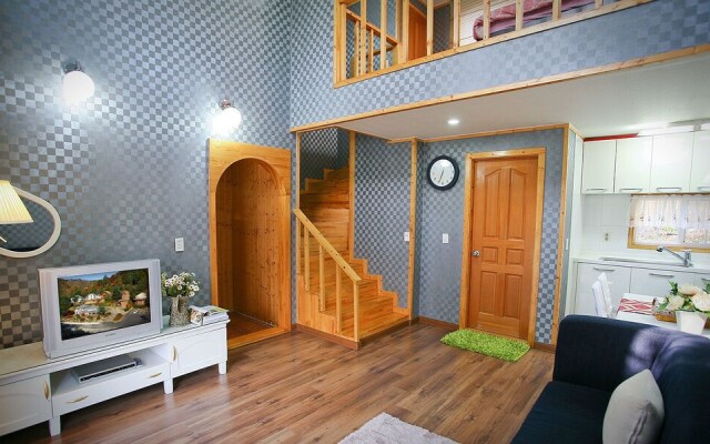 Spring Summer Fall Winter Pension