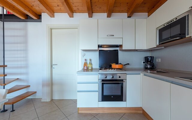Le Olive 8-4 Apartment