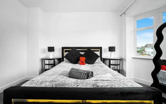 The Rock, Solihull Retreat Birmingham Airport