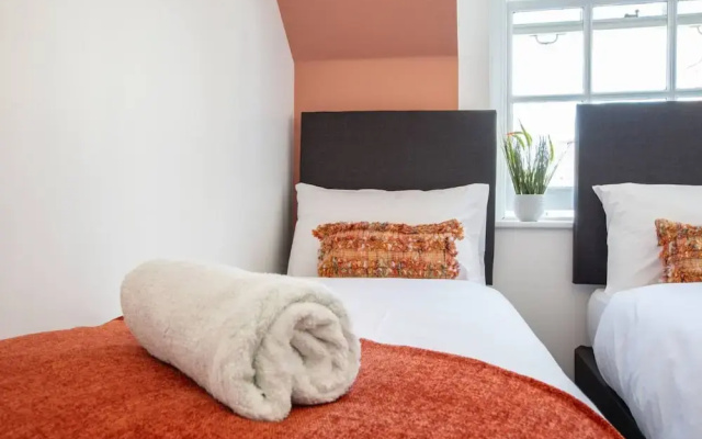 in Bournemouth With 2 Bedrooms and 1 Bathrooms