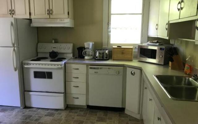 Leaside Executive Apartments