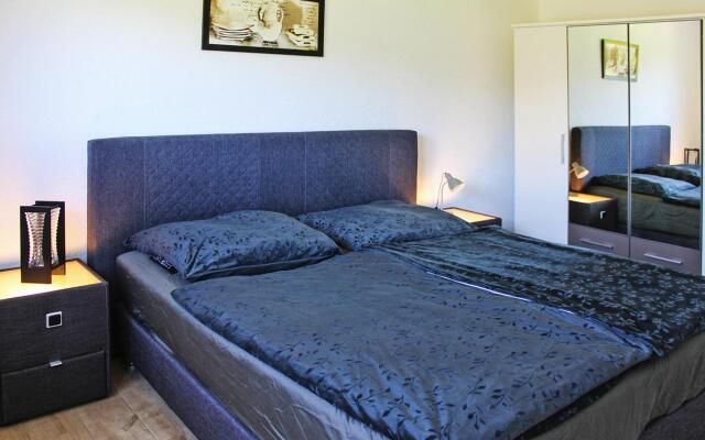 Row house lake view, Sommersdorf