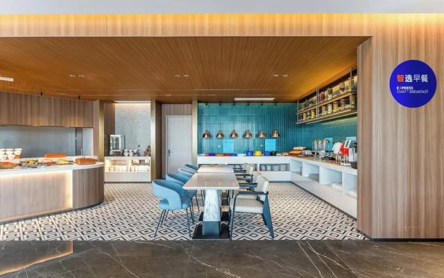 Holiday Inn Express Shangrao Railway Station by IHG