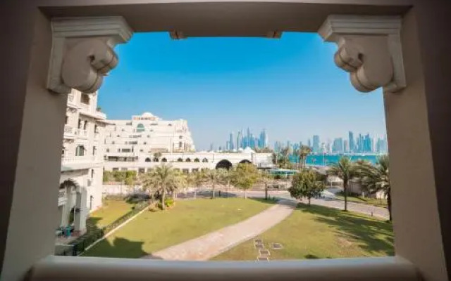 1-bedroom apartment with pool