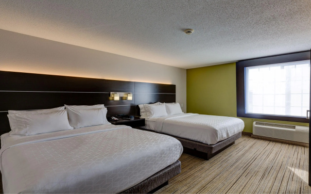 Holiday Inn Express & Suites Ashtabula-Geneva
