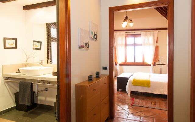 Villa for 10 in Gran Canaria Near Arucas Village
