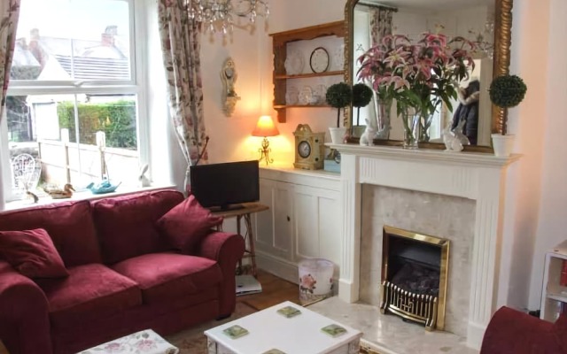 4 Ecclesbourne Cottages