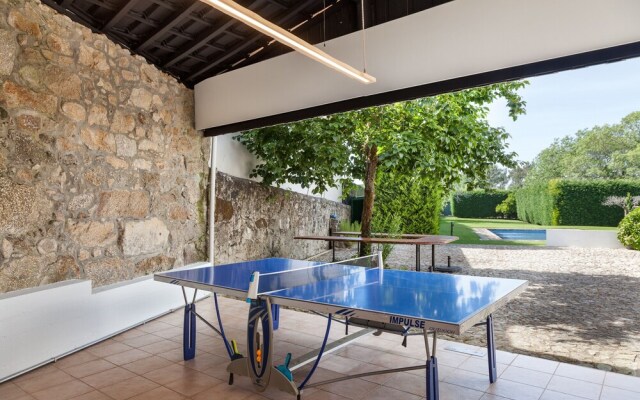 Casa Com Piscina E Bungalow Em Esposende by Izibookings