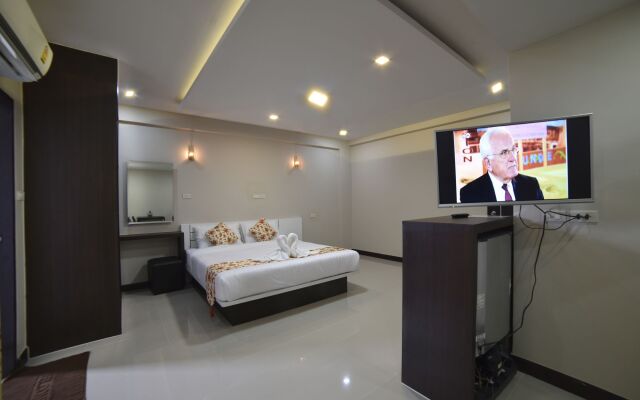 Gold Airport Suites