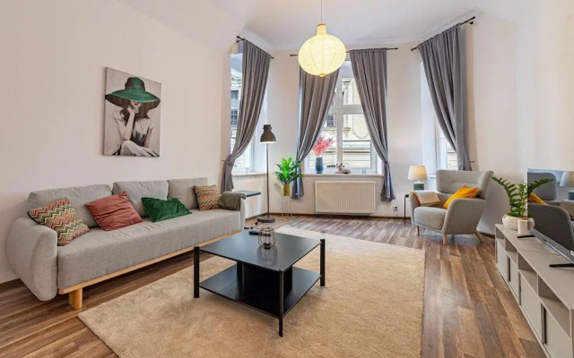 RentPlanet - plac Uniwersytecki