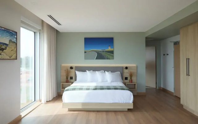 Blackbush Beach Resort