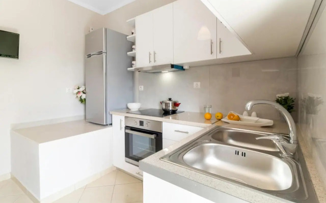 Paraskevi Apartments