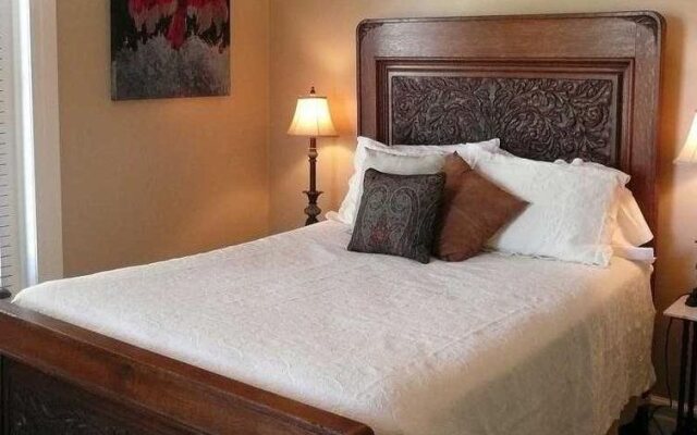 Shining Dawn Bed & Breakfast Retreat