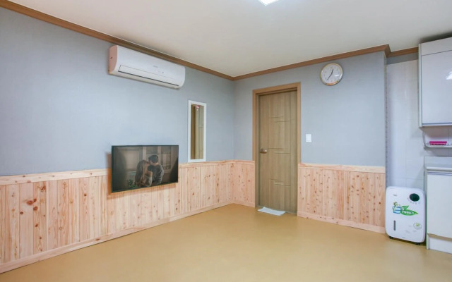 Gangneung Gongju Pension