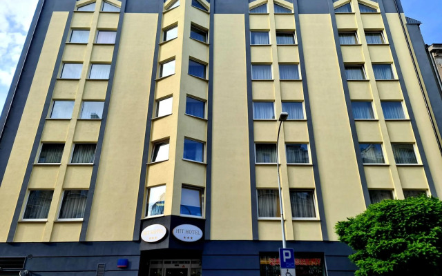 Hit Hotel