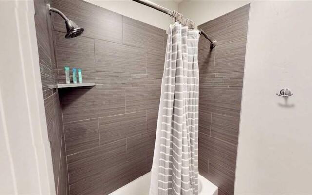 Entrada Condominium 628 4 Bedrooms 3 Bathrooms Condo