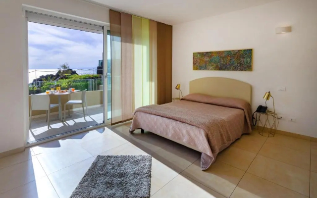 Zeus Residence Hotel