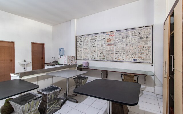 OYO 93433 Bunk Bed Bali