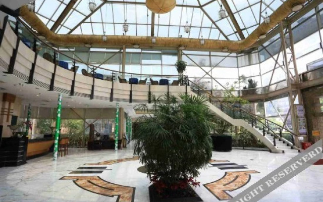 Rhinoceros Hotel