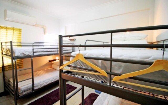 Navel Orange Hostel