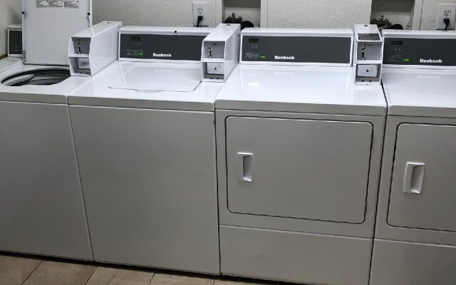 Super 8 by Wyndham Asheville/Biltmore