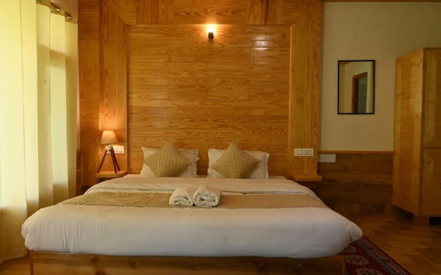 Cascade Mountain Retreat Manali