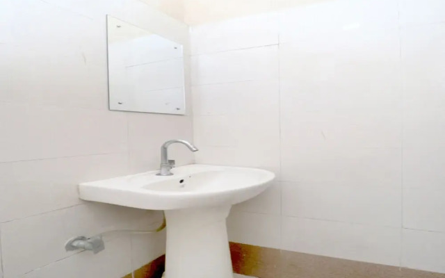 Oyo 41555 Grt Inn