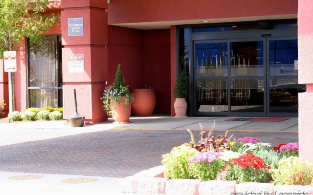 Hampton Inn Boston - Logan Airport