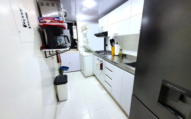 Elegant apartment with up to 4 people