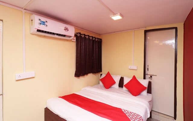 People's Castle By OYO Rooms