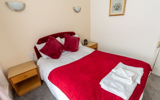 Pier Walk Hotel