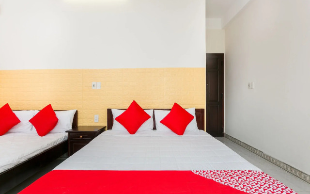 OYO 117 Gina Hotel