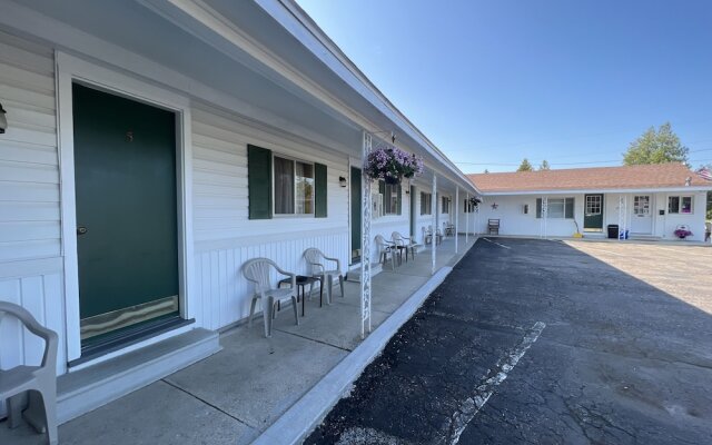 Cedars Motel