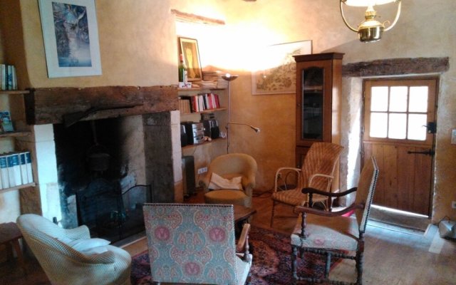 House With 2 Bedrooms in Limeuil, With Wonderful City View and Enclose