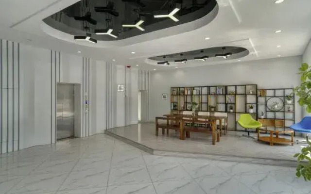 Heng 8 Chain Hotel (Tonglu Xuesheng Road)