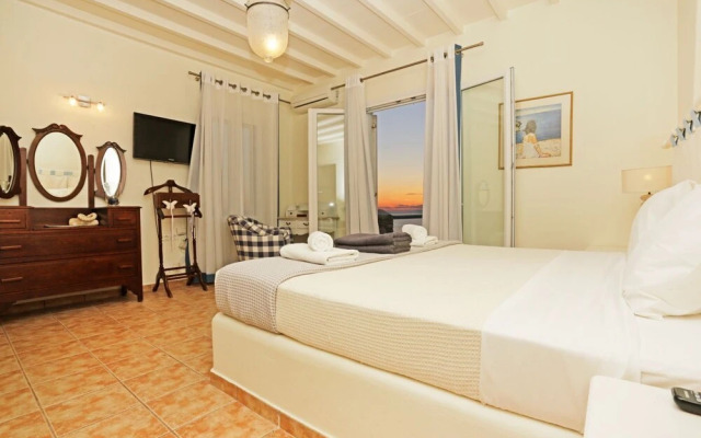 Amati Villa Cavo Dellos