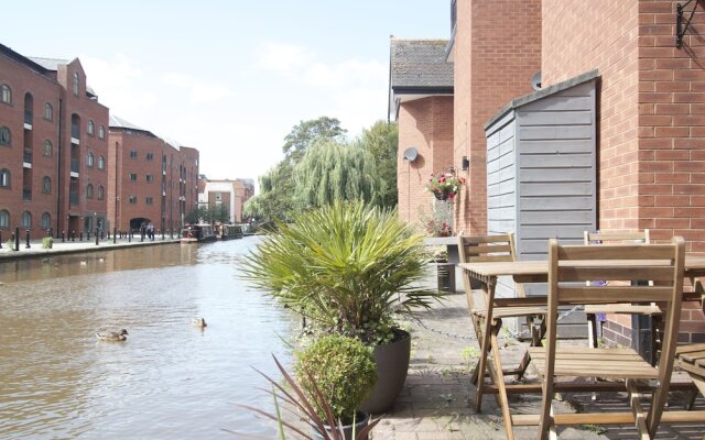 Canal House