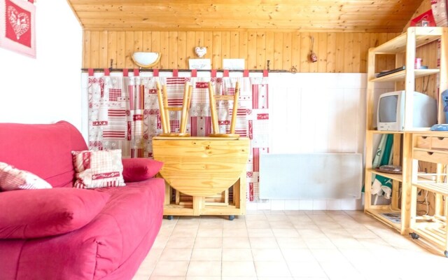 Studio in Thollon-les-mémises, With Wonderful Lake View and Furnished