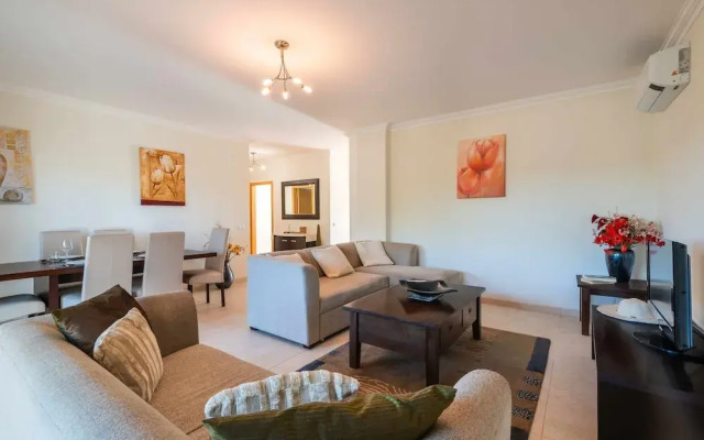 Balaia Residence 2 Bedroom Penthouse With Pool