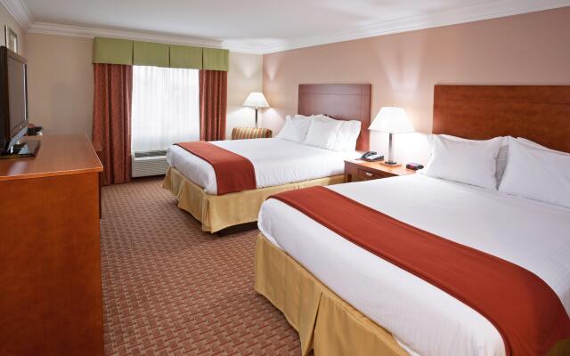 Holiday Inn Express Hotel & Suites Niagara Falls, an IHG Hotel