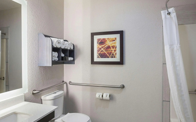 Comfort Suites Lewisville