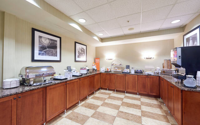 Hampton Inn Massillon