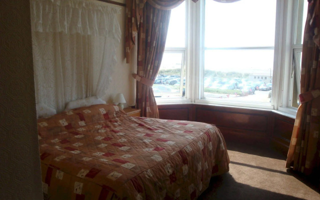 Monterey Beach Hotel