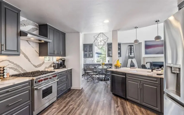 4 Bedroom Luxury Home in East Vail